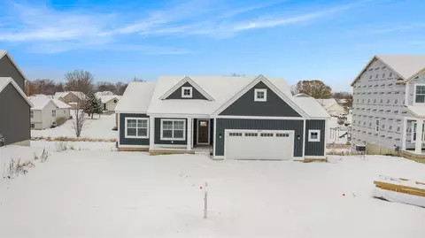 9525 Fields, Zeeland, MI 49464 photo 4