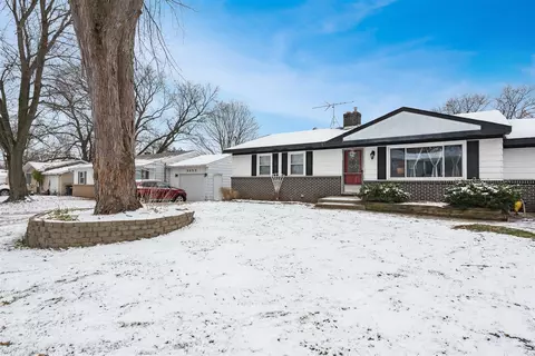 5843 Burgis, Kentwood, MI 49508