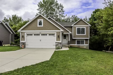 2993 Bristol, Grand Rapids, MI 49544