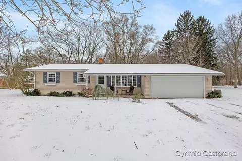 504 Woodland, Holland, MI 49424