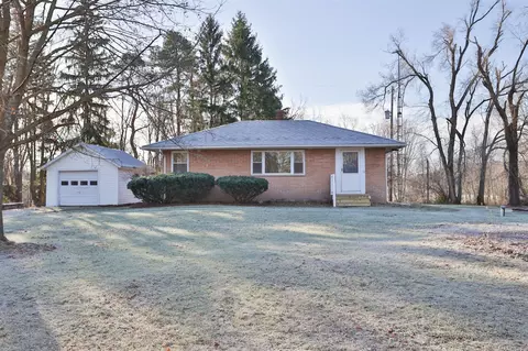 18751 Burtless, Manchester, MI 48158
