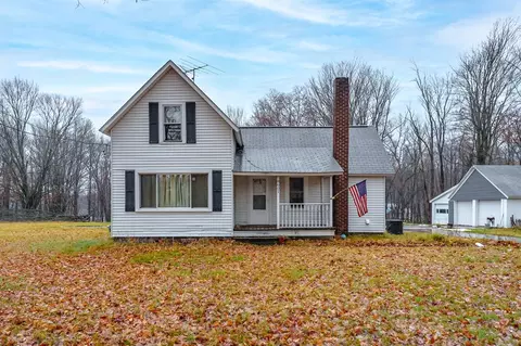 8601 Almena, Kalamazoo, MI 49009