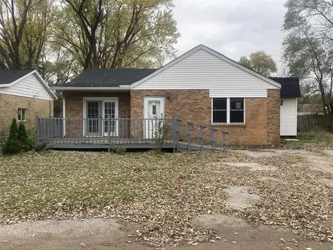 9002 2nd, Berrien Springs, MI 49103