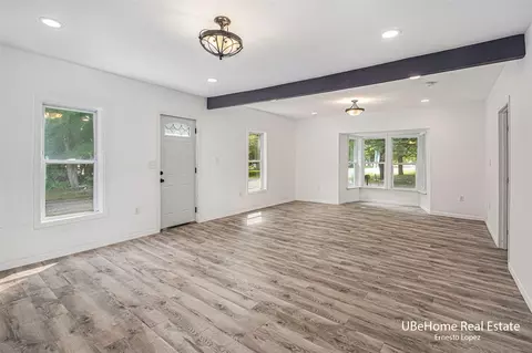 2137 N Morrison, Mears, MI 49436 photo 6