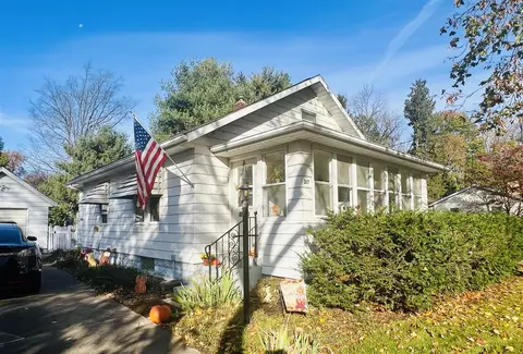 317 N Cayuga, Buchanan, MI 49107
