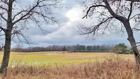 5 South Poplar Avenue, White Cloud, MI 49349
