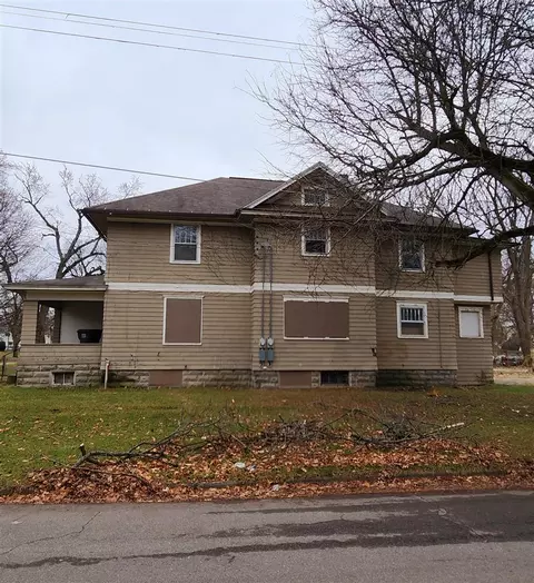 1100 Chittock, Jackson, MI 49203 photo 4