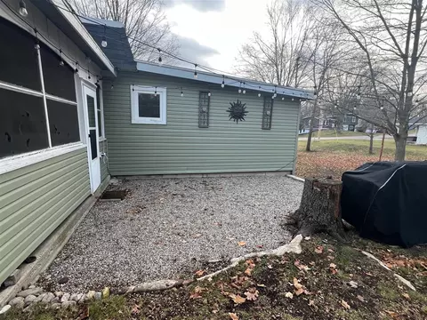 1047 S S Brg, Belding, MI 48809 photo 30