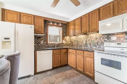 1965 Raymond, Dearborn, MI 48124 photo 4