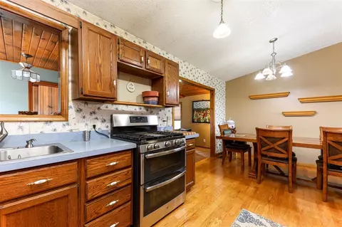 6316 Johnson Rd, Flushing, MI 48433 photo 17