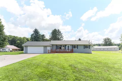 6316 Johnson Rd, Flushing, MI 48433 photo 2