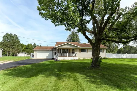6308 Johnson Rd, Flushing, MI 48433 photo 8