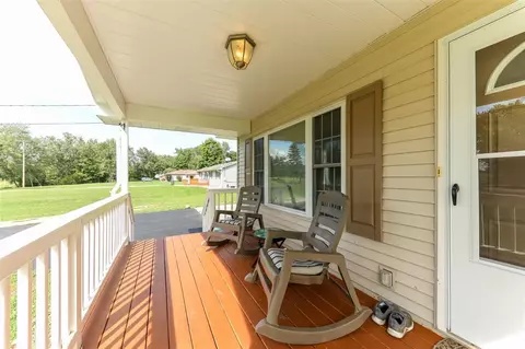 6308 Johnson Rd, Flushing, MI 48433 photo 17