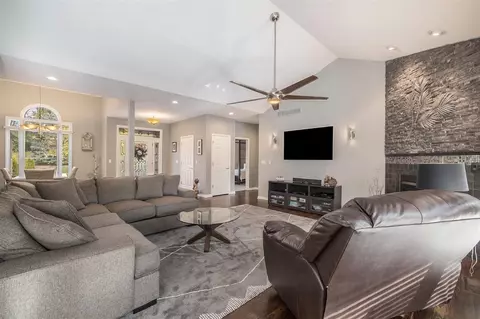 8501 Moon, Saline, MI 48176 photo 9
