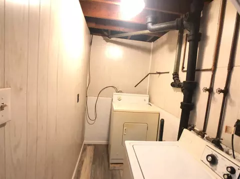 8051 Coventry, Westland, MI 48185 photo 21