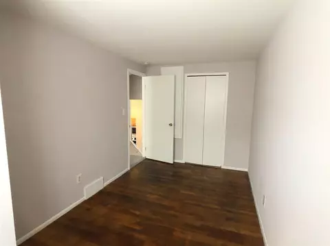 8051 Coventry, Westland, MI 48185 photo 17
