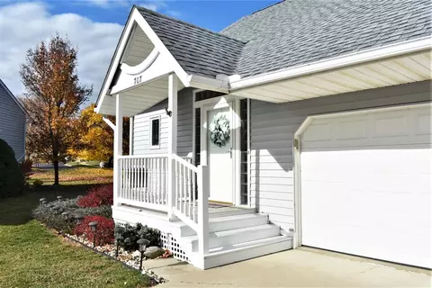 707 Illinois, Tecumseh, MI 49286 photo 2