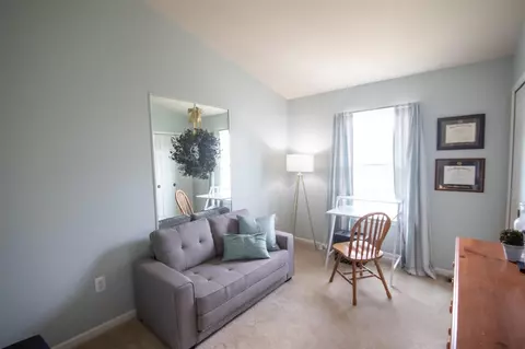 88 Champlain, Howell, MI 48843 photo 18
