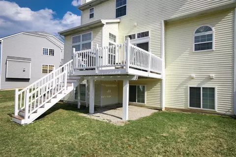 88 Champlain, Howell, MI 48843 photo 29