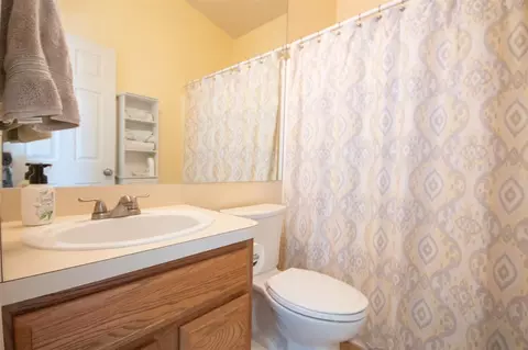 88 Champlain, Howell, MI 48843 photo 23