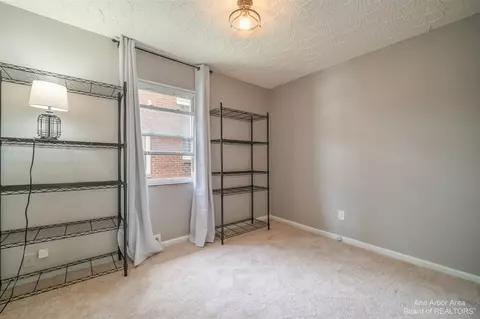 23614 Wilson, Dearborn, MI 48128 photo 11