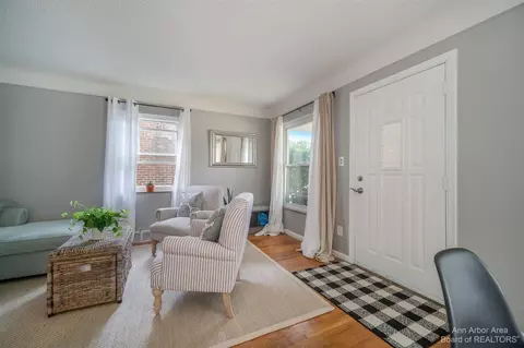 23614 Wilson, Dearborn, MI 48128 photo 5
