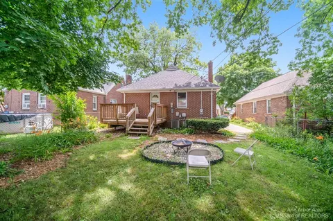 23614 Wilson, Dearborn, MI 48128 photo 22