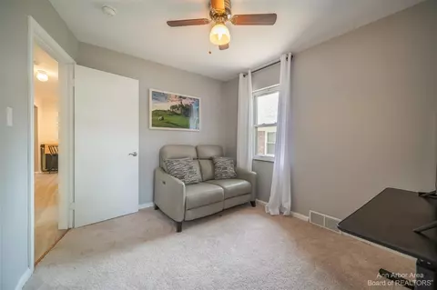 23614 Wilson, Dearborn, MI 48128 photo 18