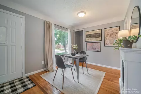 23614 Wilson, Dearborn, MI 48128 photo 6