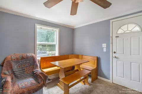 409 Max, Jackson, MI 49203 photo 3