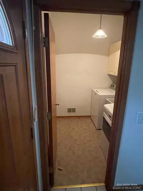 176 Edington, Canton, MI 48187 photo 7