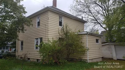 1402 1st, Jackson, MI 49203 photo 4