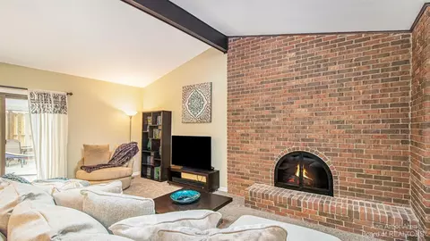 43044 Devon, Canton, MI 48187 photo 15