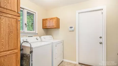 43044 Devon, Canton, MI 48187 photo 25