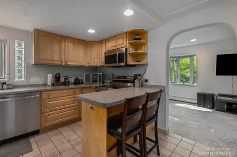 4632 Tamworth, Update, MI 48382 photo 7
