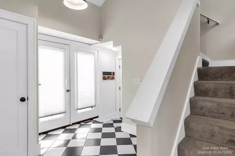 317 Koch, Ann Arbor, MI 48103 photo 13