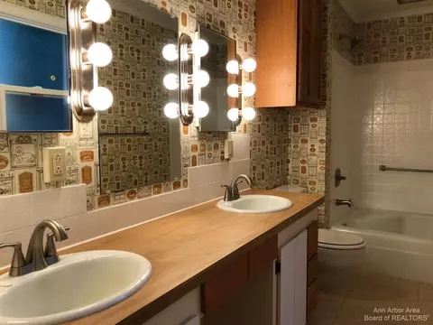 2245 Maple, Jackson, MI 49203 photo 31