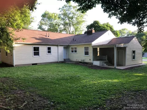 2245 Maple, Jackson, MI 49203 photo 6