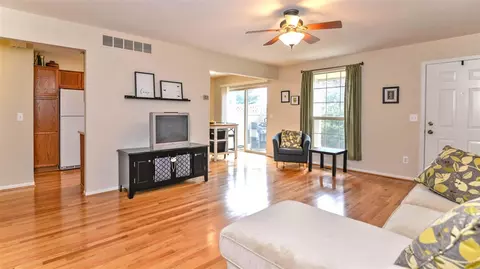 175 Commons, Saline, MI 48176 photo 6