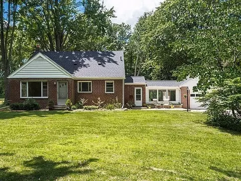 9260 Moon, Saline, MI 48176 photo 1