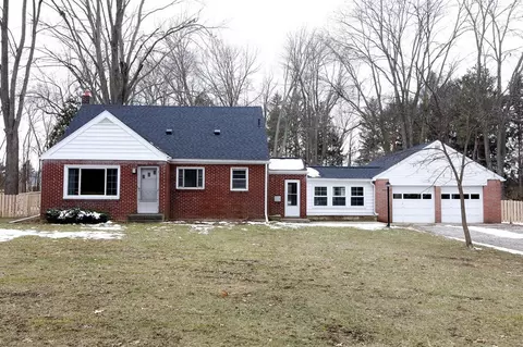 9260 Moon, Saline, MI 48176 photo 2