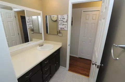 39605 Peters, Canton, MI 48187 photo 17