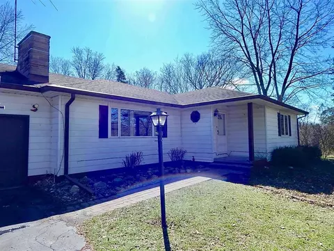 8465 Moon, Saline, MI 48176 photo 1