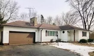8465 Moon, Saline, MI 48176 photo 2