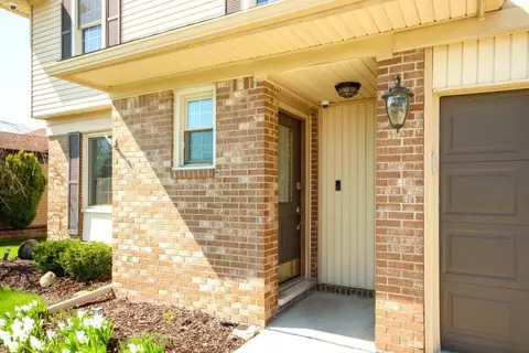 1427 Willard, Canton, MI 48187 photo 3