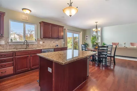 810 Silver Charm, Saline, MI 48176 photo 15