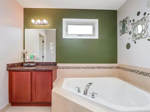 30427 Bradbury, Flat Rock, MI 48134 photo 13