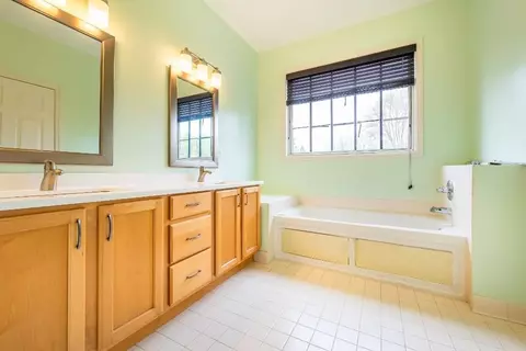 294 Constitution, Canton, MI 48188 photo 25