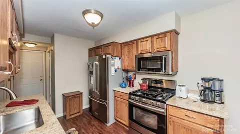 226 Commons, Saline, MI 48176 photo 10