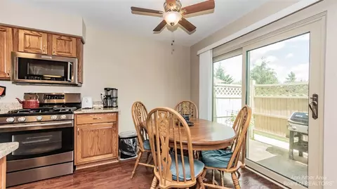 226 Commons, Saline, MI 48176 photo 7